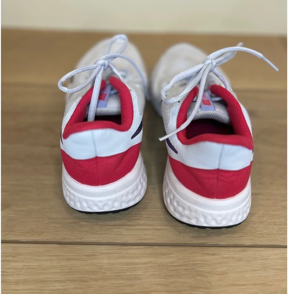 Nike Revolution 5 Youth Running Shoes White Pink Size 5Y BQ5671 018